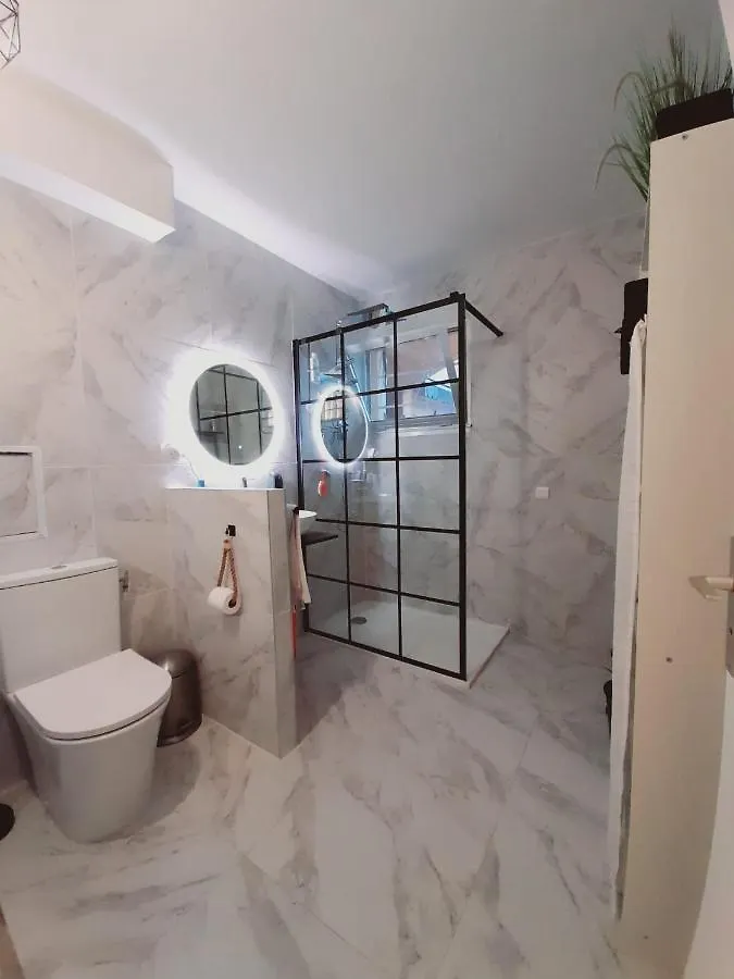 Chambre D Hote Avec Clim Terrasse Et Petit Dejeuner Hauteurs De Nice France