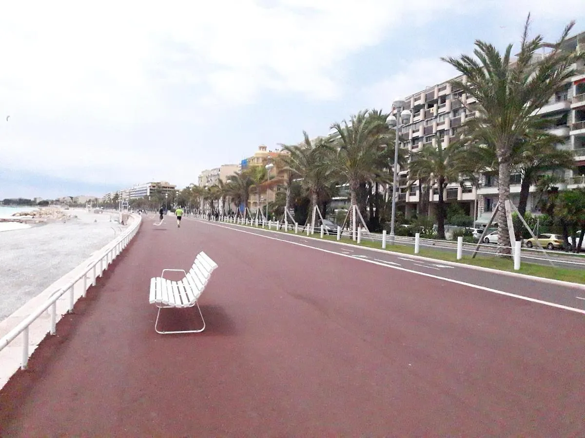 Chambre D Hote Avec Clim Terrasse Et Petit Dejeuner Hauteurs De Nice France
