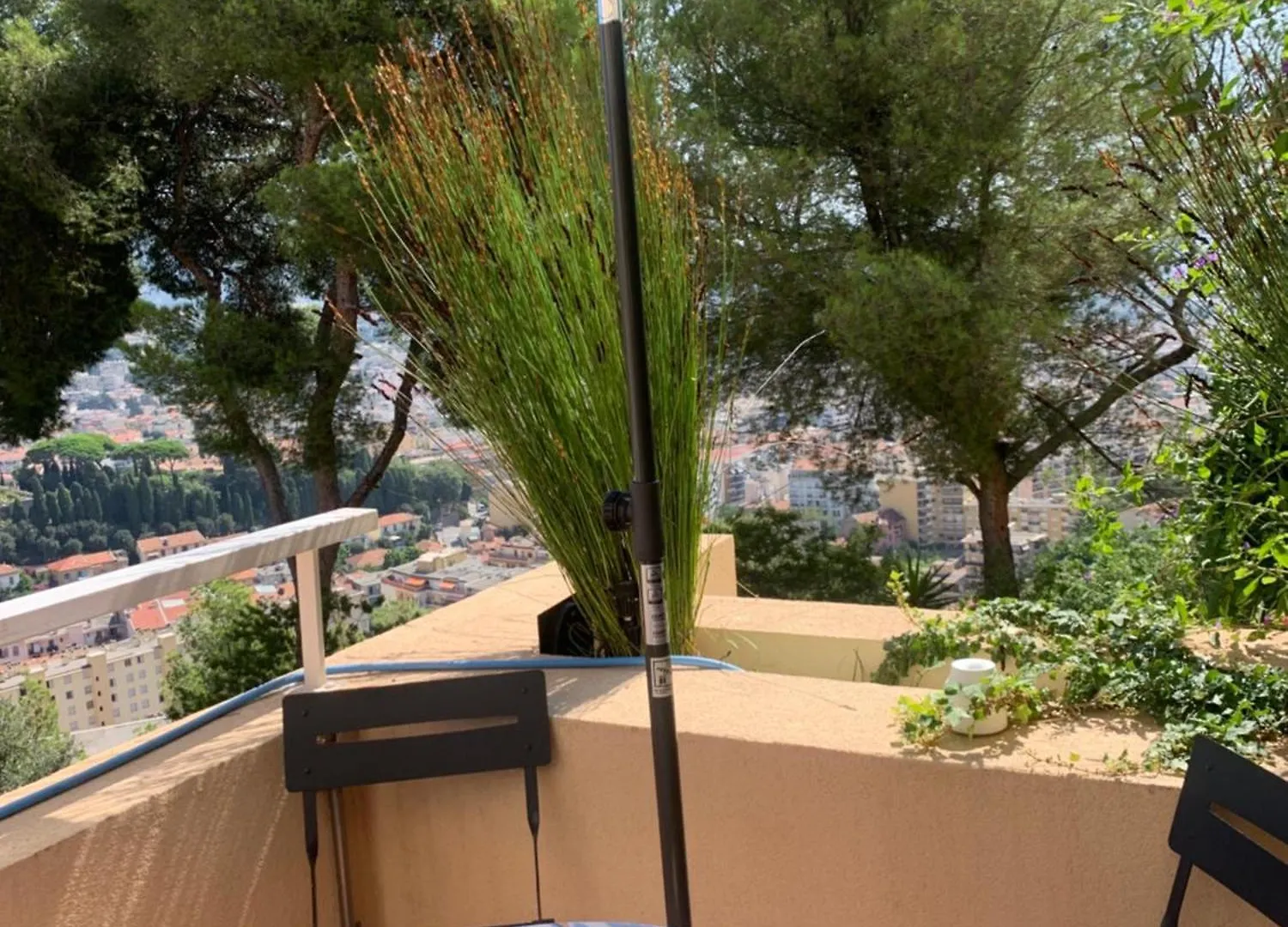 Chambre D Hote Avec Clim Terrasse Et Petit Dejeuner Hauteurs De Nice